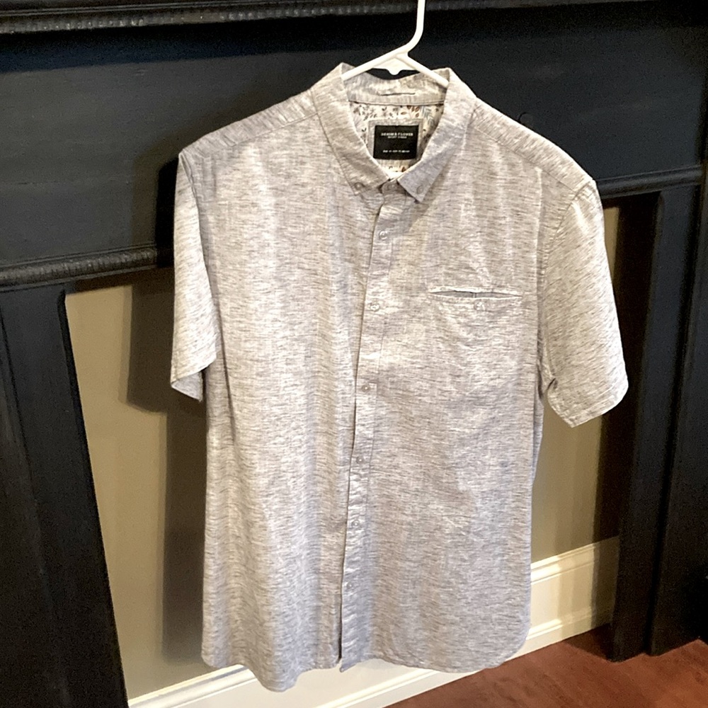 Denim and flower short sleeve XL men’s button-down shirt